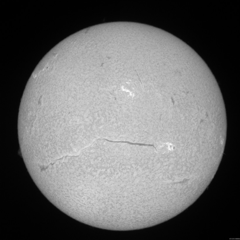 2015 Feb 09 Sun - huge filament